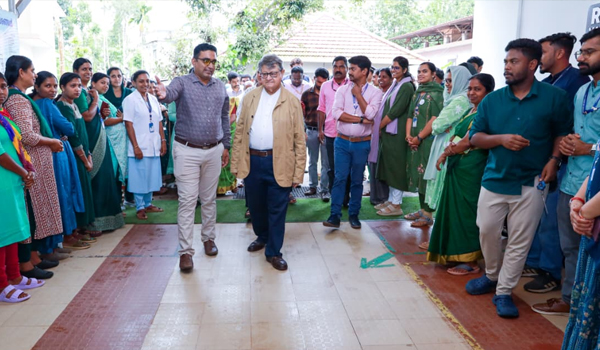 കുടുംബാരോഗ്യ കേന്ദ്രത്തിലെ സൗകര്യങ്ങളില്‍ അതീവ സന്തുഷ്ടനെന്ന് നീതി ആയോഗ് വൈസ് ചെയര്‍മാന്‍