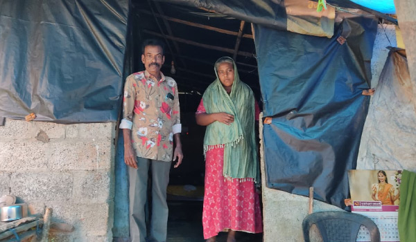 ലൈഫ് ലിസ്റ്റില്‍ പേരുണ്ട്  പക്ഷേ വീടില്ല,  കുടുംബം താമസിക്കുന്നത്  കാലിതൊഴുത്തില്‍