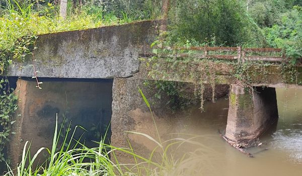 പാലങ്ങള്‍ തകര്‍ന്നിട്ട് ഏഴ് വര്‍ഷം;  പുന:നിര്‍മ്മിക്കാന്‍ നടപടിയില്ല