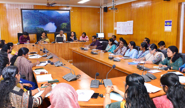 മഹാമാരി നേരിടാന്‍ ആരോഗ്യ വകുപ്പ് പദ്ധതിയൊരുങ്ങുന്നു അഡീഷണല്‍ ചീഫ് സെക്രട്ടറിയുടെ നേതൃത്വത്തില്‍ യോഗം ചേര്‍ന്നു