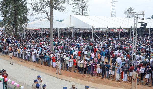 ടൗണ്‍ഷിപ്പ് പദ്ധതി ഒരുമയുടെയും സ്‌നേഹത്തിന്റെയും കേരള മാതൃക: മുഖ്യമന്ത്രി