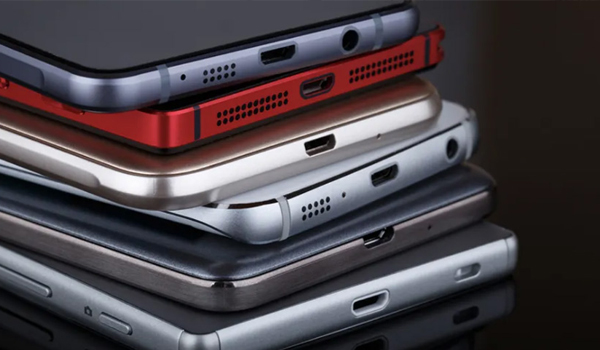 വയനാട് പോലീസിന്റെ മൊബൈൽ ഹണ്ട്: രണ്ടാഴ്ചക്കിടെ കണ്ടെത്തിയത് നഷ്ടപ്പെട്ട 43 മൊബൈല്‍ ഫോണുകള്‍