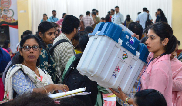 വയനാട്ടില്‍ പോളിംഗ് സാമഗ്രികളുടെ വിതരണം പൂര്‍ത്തിയായി